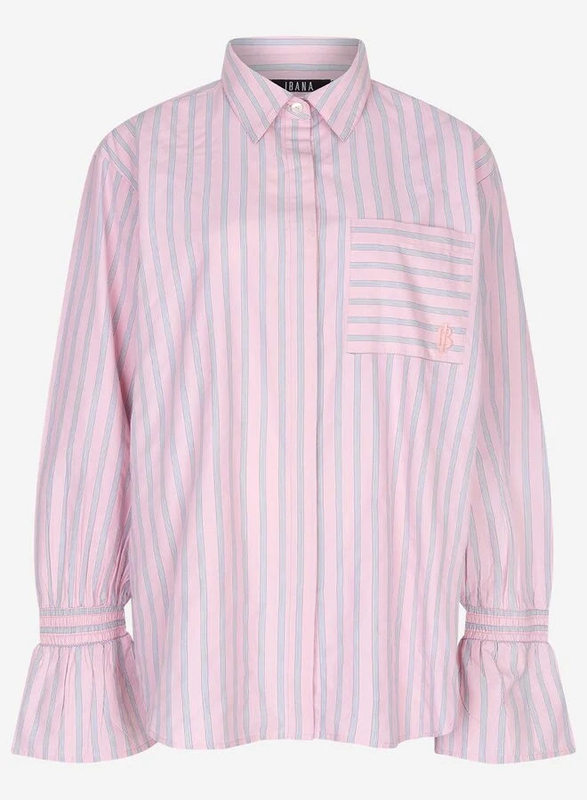 Różowa bluzka w paski z falbaniastymi mankietami